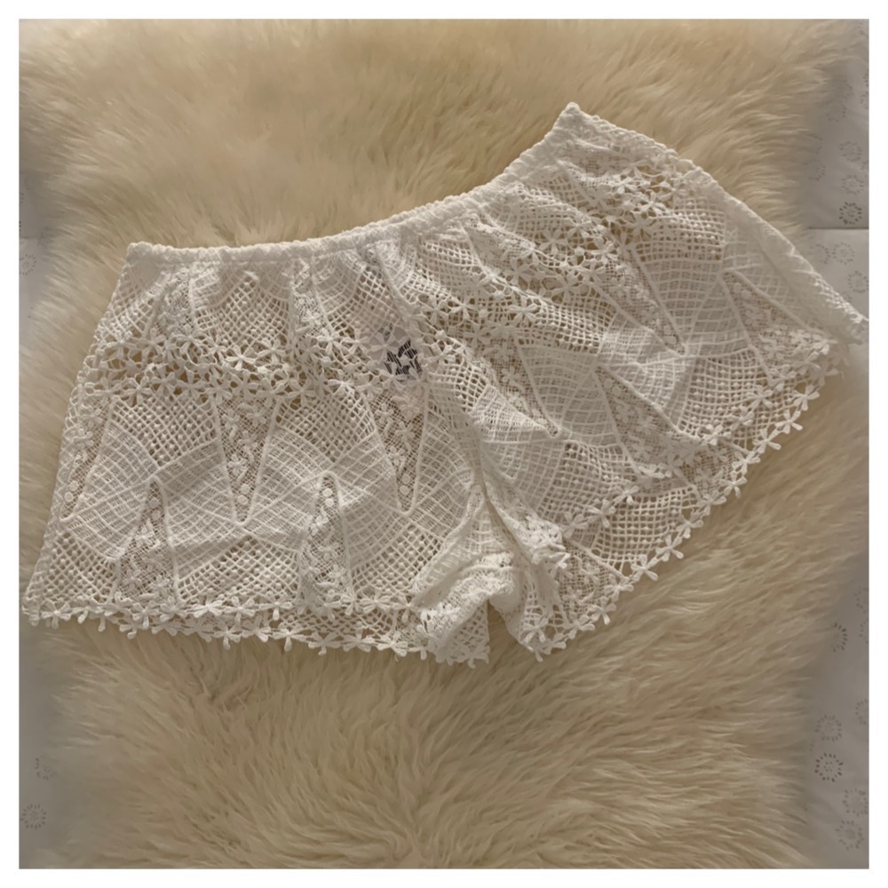 NWT EBERJEY Guajira Cover Up Shorts - Picture 2 of 4